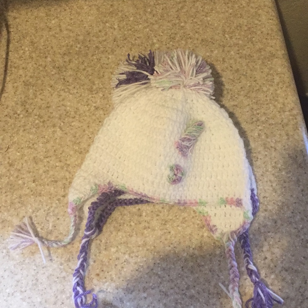 Hat - Picture 2 of 3